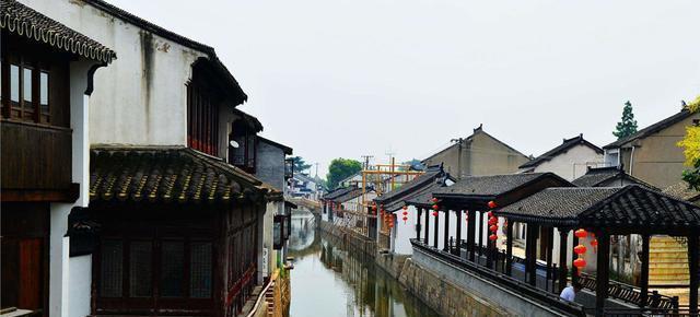 市领导调研我市外贸工作